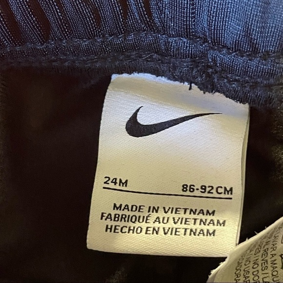 ✅5x Host Pick✅ Nike Sweat Suit, 24M - Picture 4 of 11